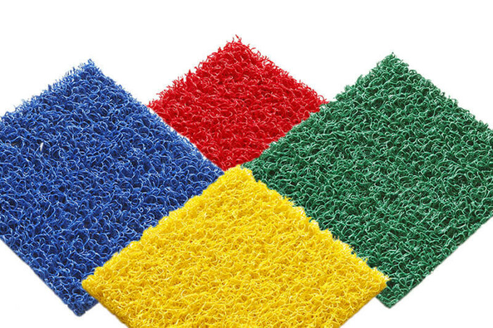 Tapis PVC spaghetti KINGPRO divers coloris rouge bleu jaune orange vert cheminement de chantier