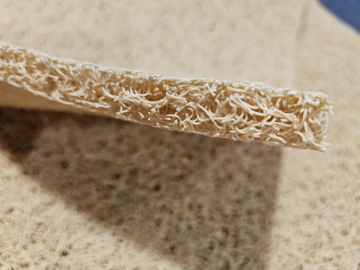 Tapis spaghetti PVC beige KINGPRO - épaisseur 12mm - sol meuble haute qualité